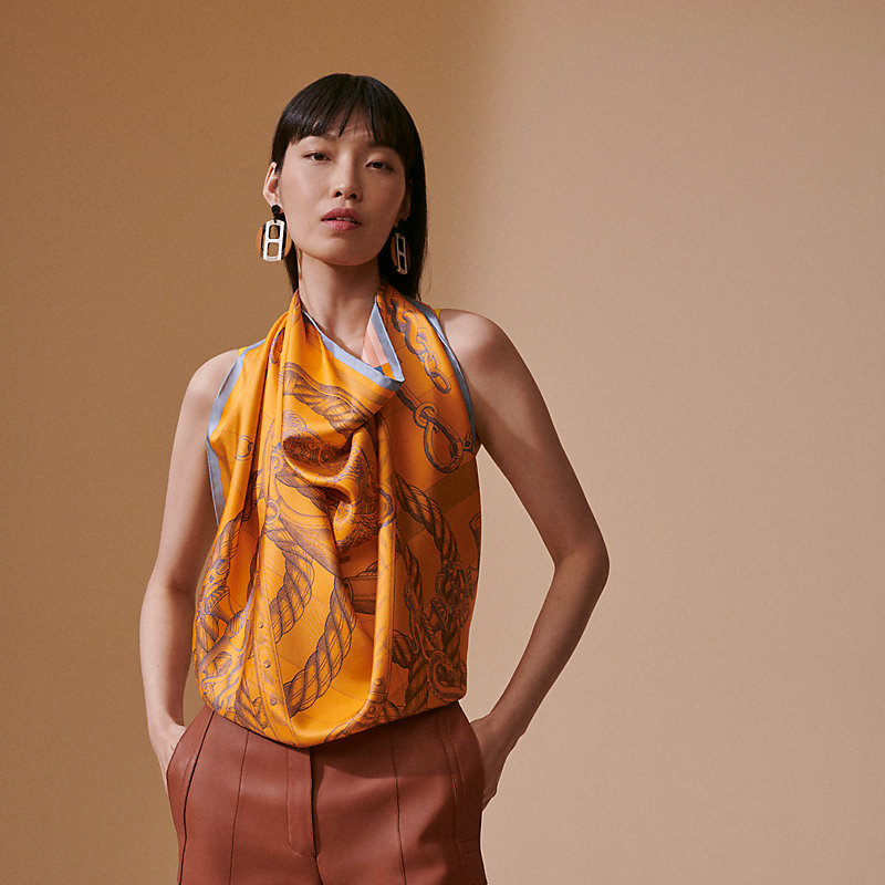 【HERMES】エルメス Doubleface-Seidentuch 90 バンダナ HERMES】エルメス Doubleface-Seidentuch 90 バンダナ (HERMES